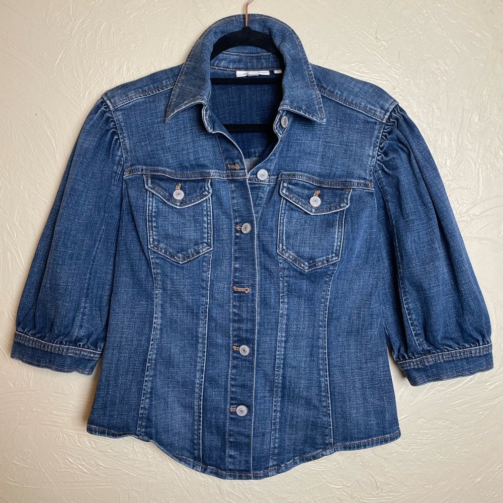 Chico’s Denim 1/2 Sleeve Shacket w Balloon sleeve and Seaming details Size Small